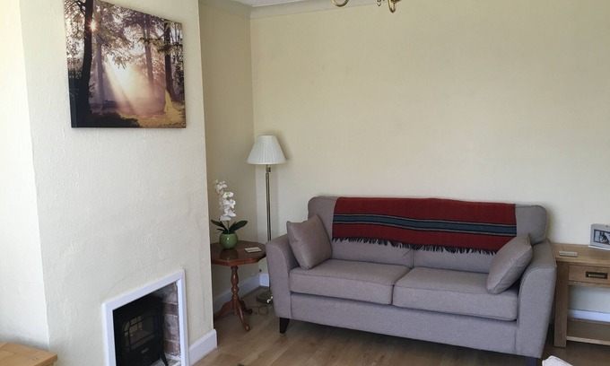 Sheringham House | Bluebell Corner Holiday Home in Sheringham walk to beach and steam railway