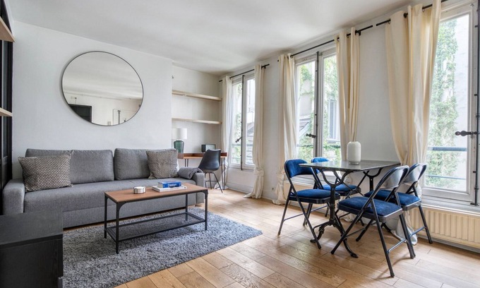 2nd Arrondissement Apartment | Blueground | Madeleine, nr Galeries Lafayette