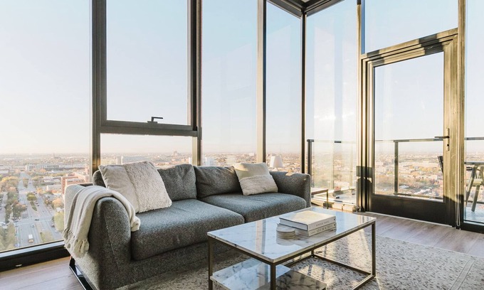 Illinois Medical District Apartment | Blueground | Medical District 3bd apartment