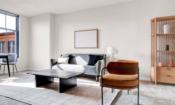 Aurora Highlands Apartment | Blueground | Pentagon City, pool, nr Gravelly Point