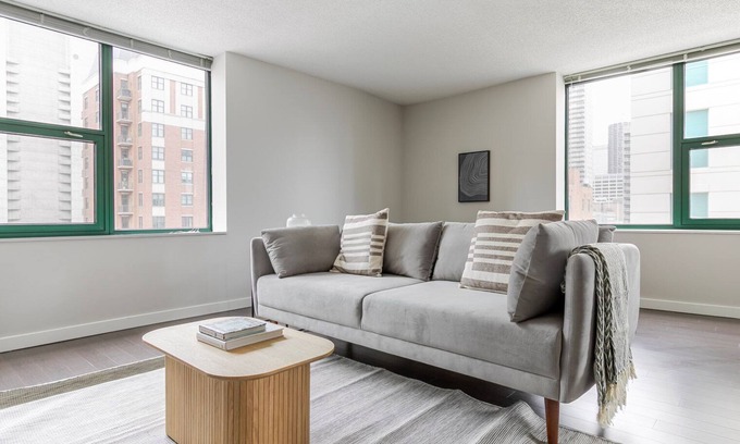 Near North Side Apartment | Blueground | River North, pool & gym, nr Mart