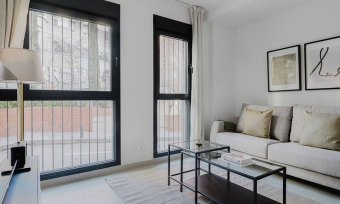 Tetuan Apartment | Blueground | Valdeacederas, pool & w/d, nr park