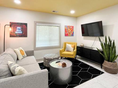 Donelson Apartment | BNA Bungalow
