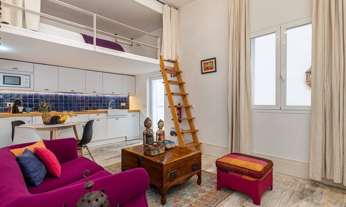Embajadores Apartment | BNBHolder Bright Centre