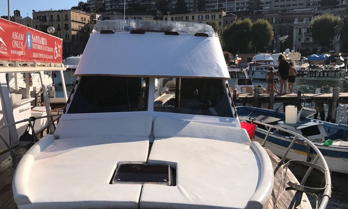 Chiaia Boat Rental | BOAT AND BREAKFAST Mergellina Naples. Boat B&B in the most beautiful gulf in the world