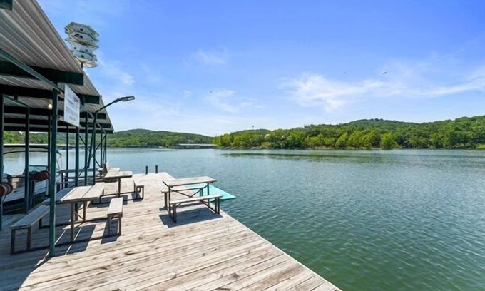 Kimberling City Cabin | Boat Dock Waterfront Lake Cabin Slide w/Pool Swim
