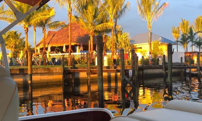 Fort Myers Shores House | Boat Lovers Paradise