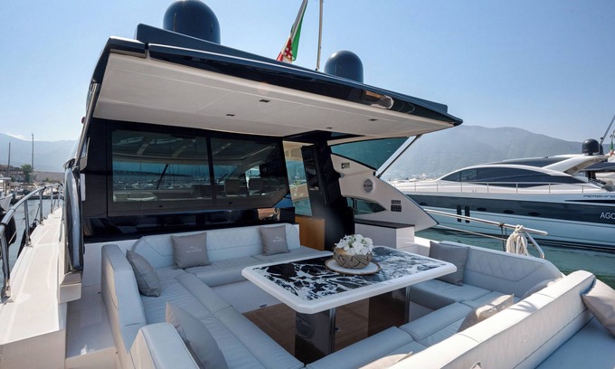 Mount Vesuvius - Pompei Boat Rental | Boat 'Offside Rio 56 Sport' with Sea View and Air Conditioning