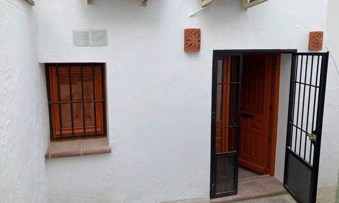 Competa Apartment | "Bodega Millantú" cozy studio. Fully equipped and independent.