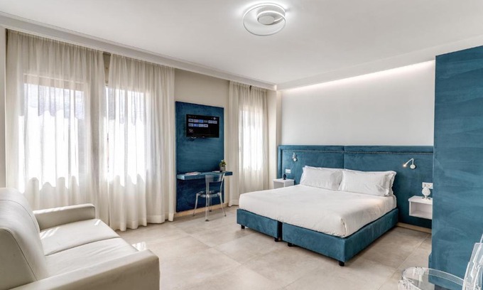 Prati House | Boezio 6 Rooms by Roman Dreams
