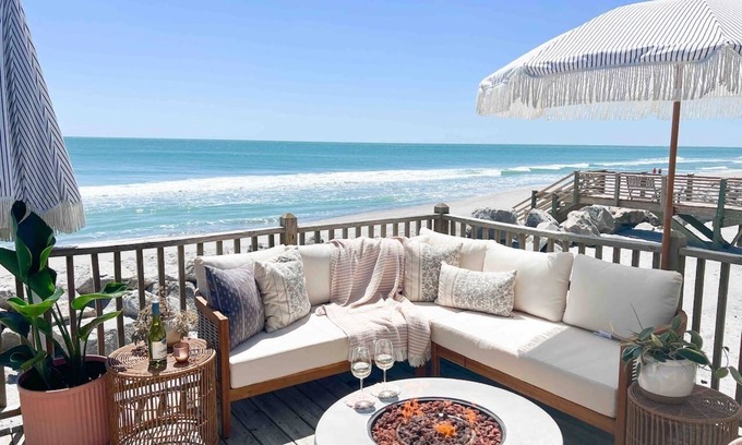 North Carolina Coast House | Bohemian Oceanfront family getaway in CB!