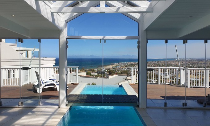 Mountainside House | 'Bolusii' 6 En-suite Bedroom Beach House with Indoor Pool & Sea View