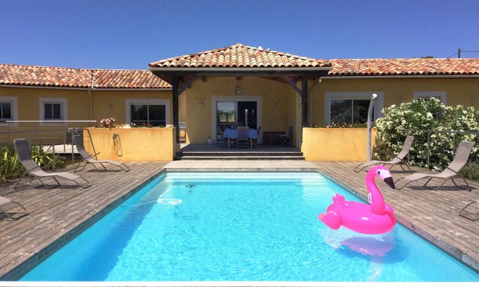 Bonifacio House | BONIFACIO MAGNIFICENT LUXURY MANSION 5 STARS 10 PEOPLE HEATED POOL AND JACUZZI