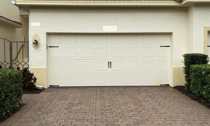 Bonita Springs Condo | Bonita Springs, newly available and furnished residence in a gated community