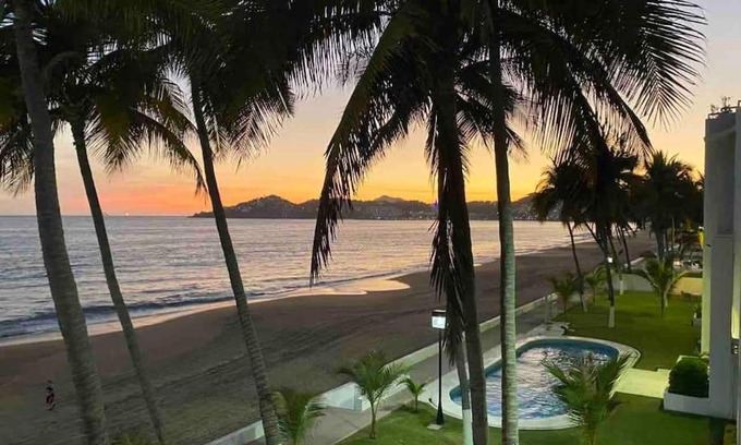 Manzanillo Apartment | Bonito departamento a pie de playa en Manzanillo