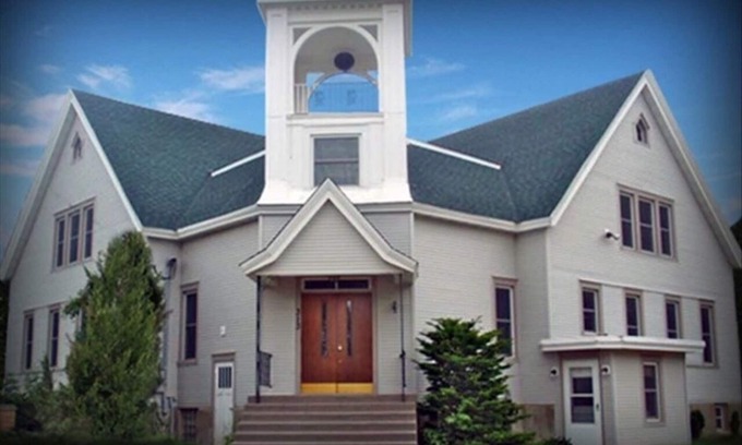 St. Clair House | Book A Suite At A Historic Church- to book both suites please see other listing