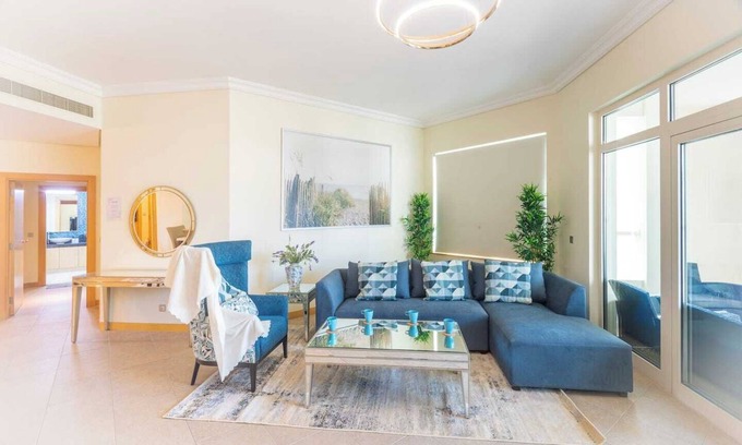 Palm Jumeirah Apartment | Book Now for Our Best September Rates At This 4BR Palm