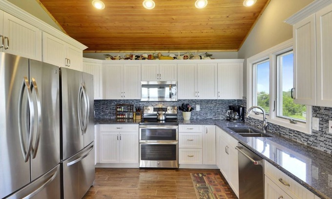 Duck House | Booking for 2025-Incl Pool Hot Tub;