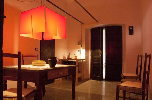 Strongoli Apartment | BORGO PETELIA, Casa Mannarino, suite Lucrezia