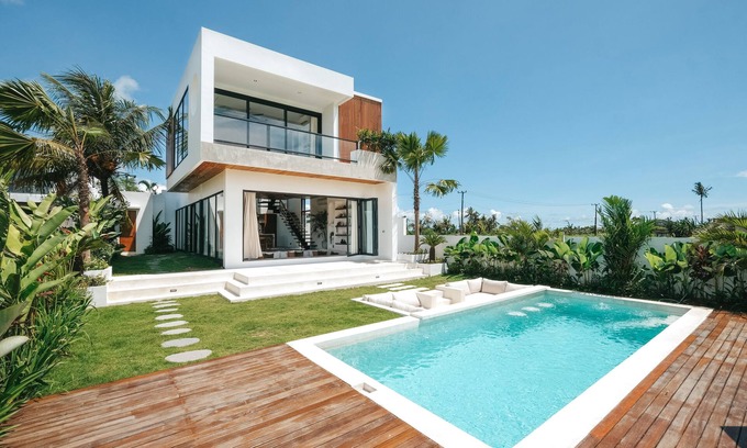 Beraban House | Botanique Villa & Studio