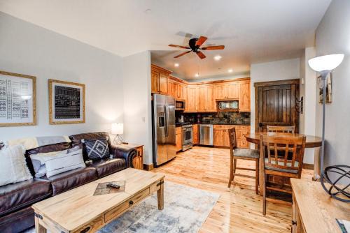 Frisco House | Boulevard Bend Condo - Stroll To Main St, Ski Shuttle