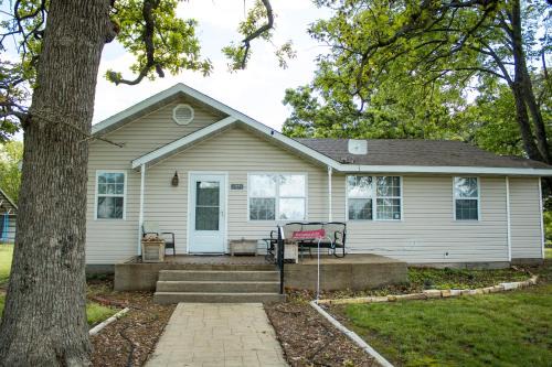 Carthage House | Bountiful Cabin - Hot Tub