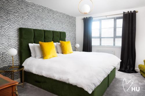 Hull Apartment | Boutique 1 Bdrm Duplex Suite on Marina-105