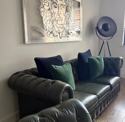 Hull Apartment | Boutique 1 Bedroom Duplex Suite on Marina-304