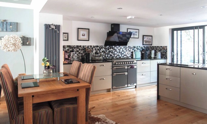 Wells Cottage | Boutique cottage in quite Center of Cathedral city of Wells , Somerset