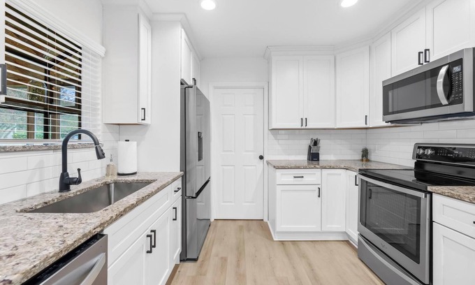 Mayhew House | Boutique Home on Lake Norman, just steps from beach and marina. Sleeps 7+1!