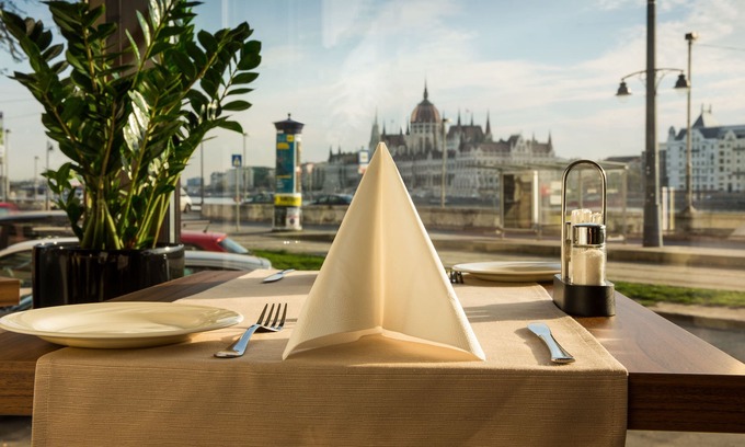 Vizivaros Hotel | Boutique Hotel Victoria Budapest