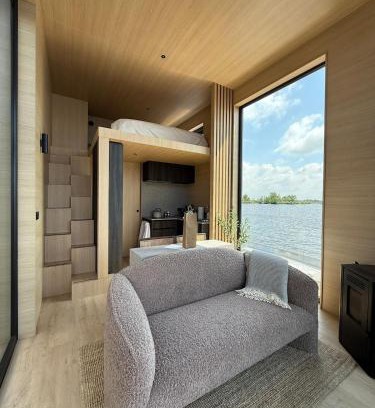 Monnickendam Boat Rental | Boutique Houseboat Stay Romantic Getaway for Two