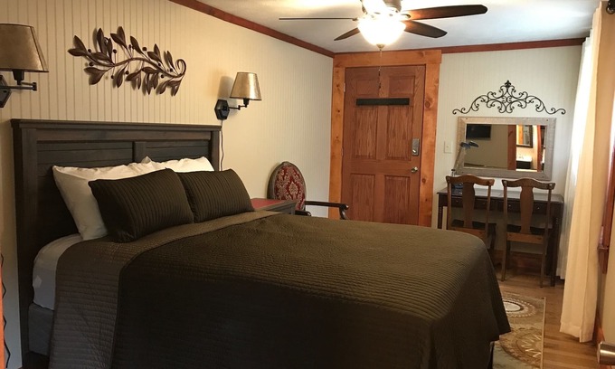 Logan House | Boutique Inn/Hotel