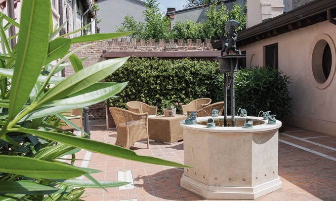 Ferrara House | Boutique Rooms 3.0