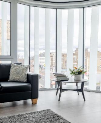 Canbury Apartment | Boutique Vertigo Apartment Central Kingston/London