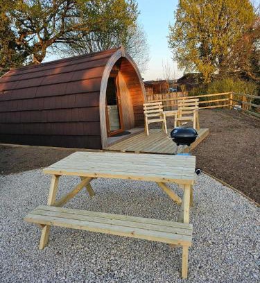 Langport Cabin | Bowdens Crest Glamping Pods -Adults Only