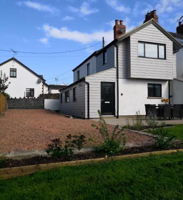 Cinderford House | Bowkett Cottage