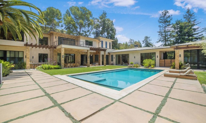 Beverly Hills House | Bowmont - Resort-Style Beverly Hills Escape w/ Pool, Garden and Privacy
