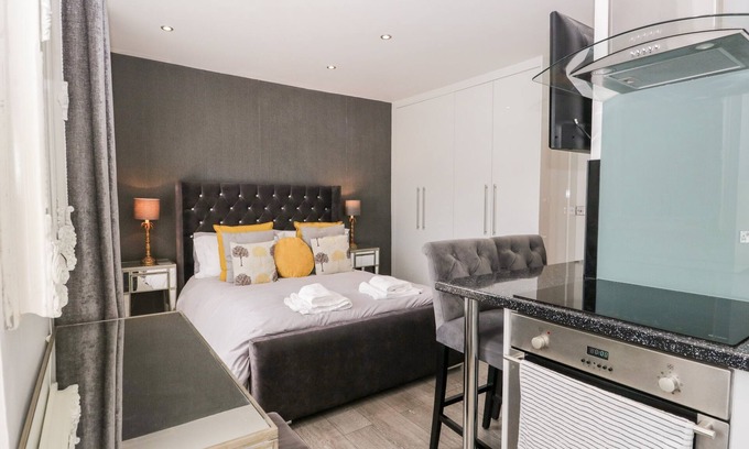 Bowness-on-Windermere Cottage | BOWNESS CENTRAL in Bowness-On-Windermere
