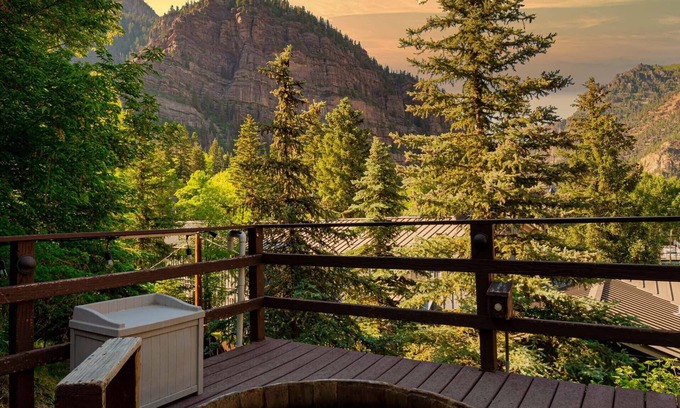Ouray Hotel | Box Canyon Lodge And Hot Springs