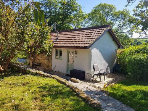 Axminster House | Boxkite - Uk50127