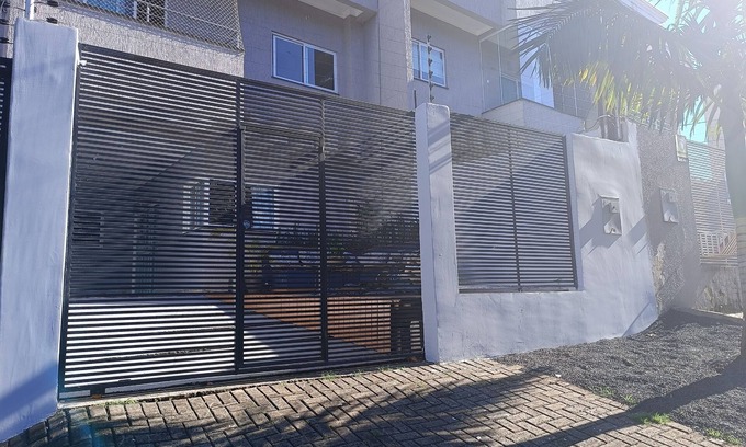 Foz do Iguacu House | Lovely house with 4 bedrooms, pool, wi-fi, air conditioning and parking!