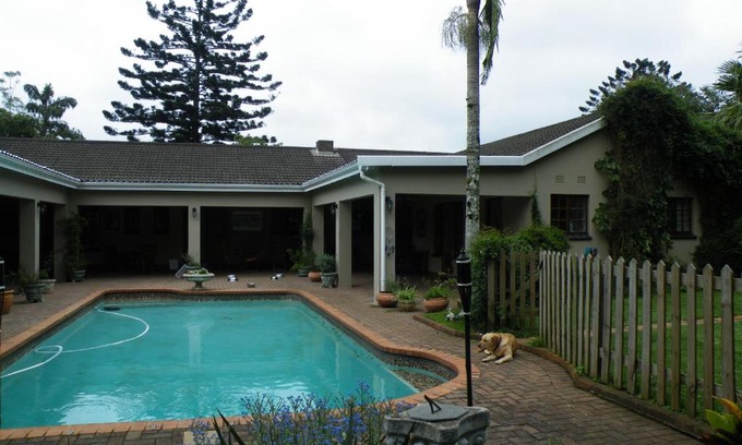 Hillcrest House | Brackens Guest House