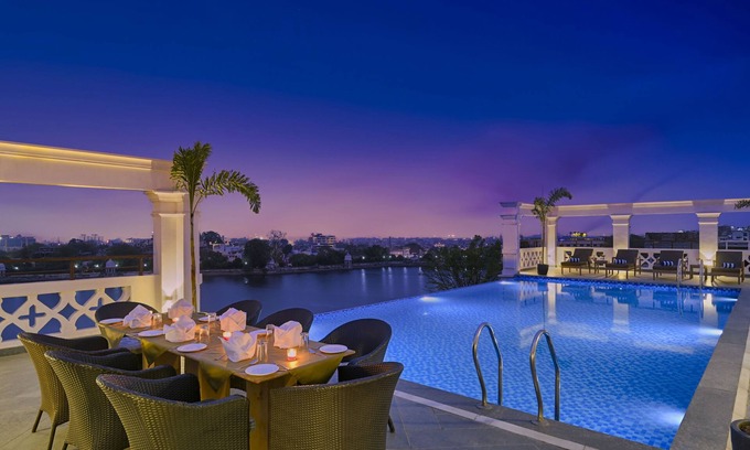 Lake Swaroop Sagar Hotel | Brahma Niwas - Best Lake View Hotel in Udaipur