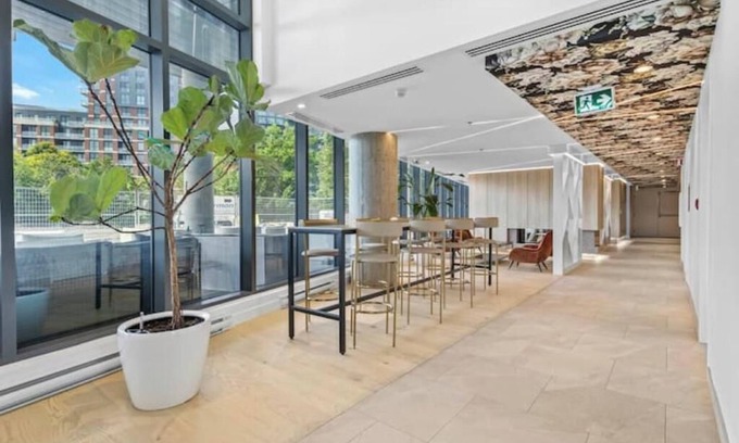 Griffintown Apartment | Brand new 2 bed, 2 bath in Griffintown