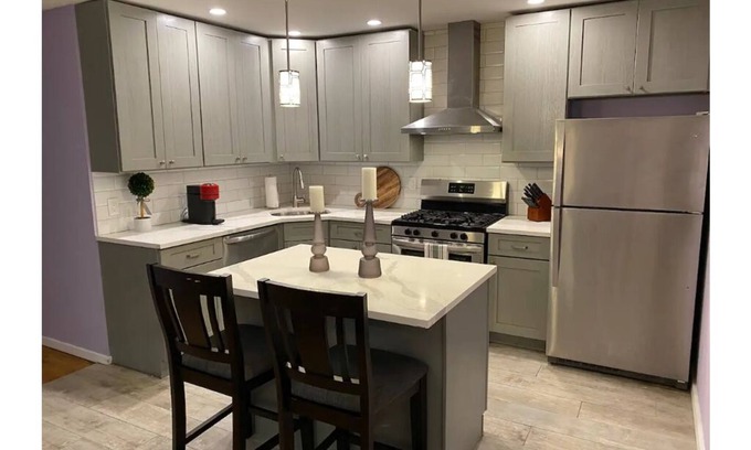 Ditmars Steinway House | Brand New 4-Bedroom Duplex with Parking and Yard-Short term stays available