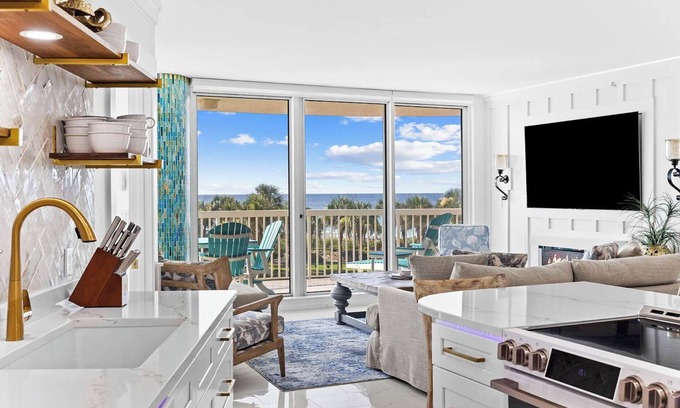 Fort Walton Beach - Destin Condo | Brand New! Beach and pool views - No Resort Fees