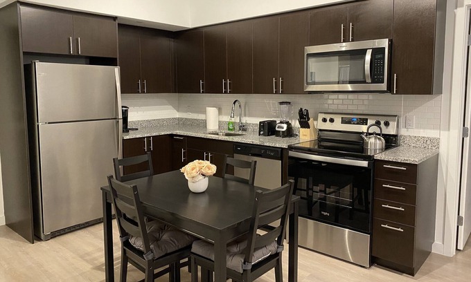 Golden Lakes Apartment | Brand new, fully furnished apartment. 10 minutes to airport
