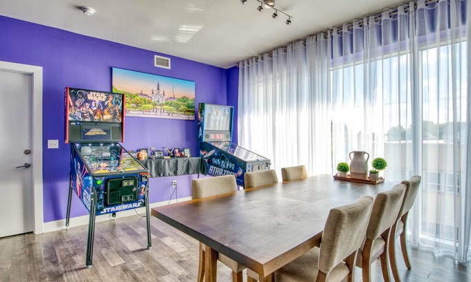New Orleans Apartment | *BRAND NEW LISTING* Pinball Penthouse of NOLA Near FrenchQtr-Sleeps 6