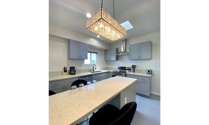 Kailua-Kona Apartment | Brand New Oceanview Lovely Studio
